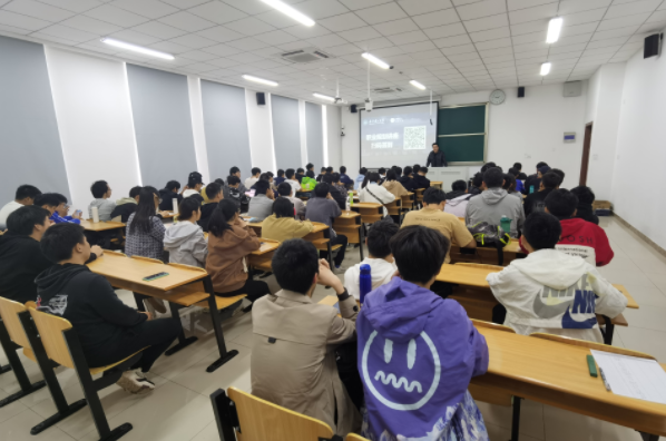南宫NG28科技集团在南京理工大学网络空间安全学院举办职业生涯规划讲座